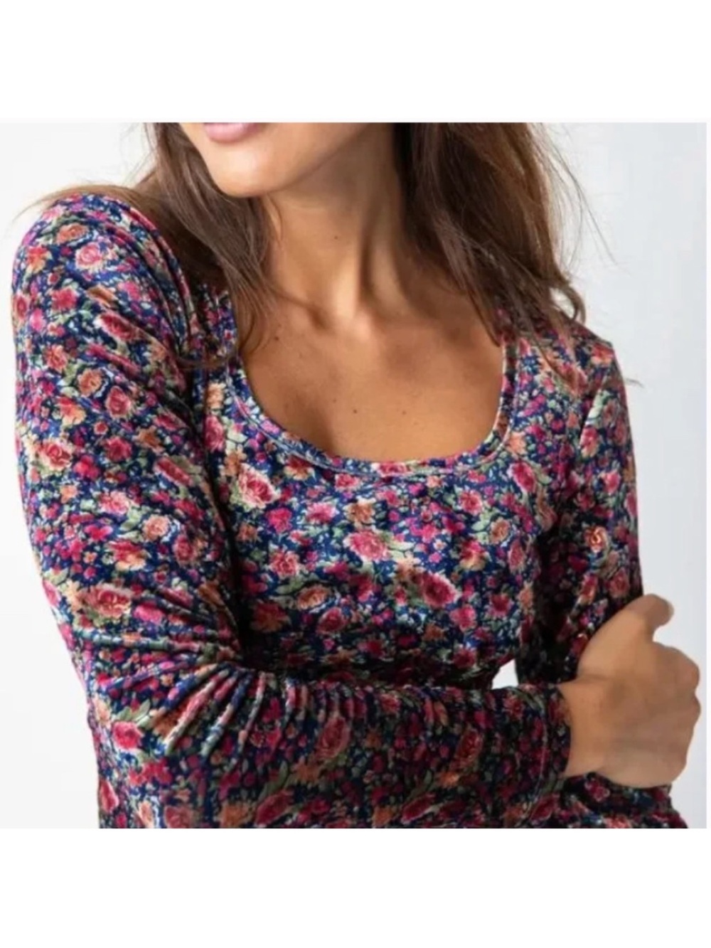 Natural life danielle floral print velvet long sleeve top womens M fitted